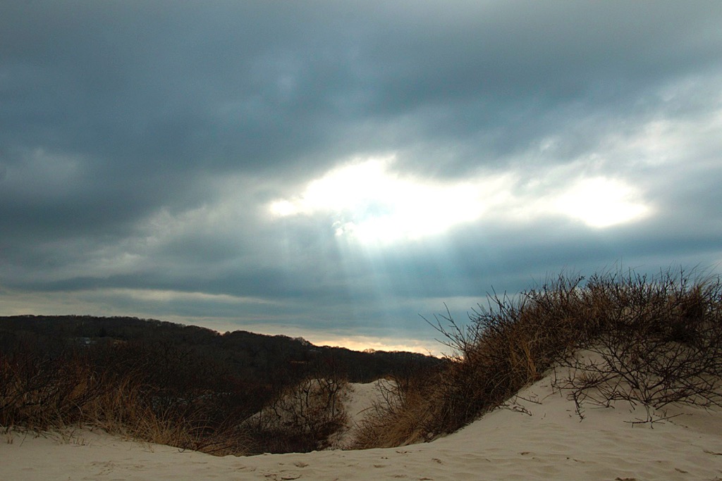 MARTHA'S VINYARD: SUNRAYS