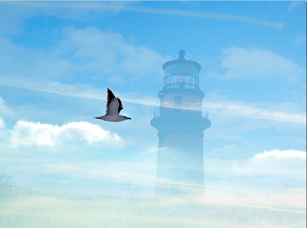 MARTHA'S VINYARD: LIGHTHOUSE