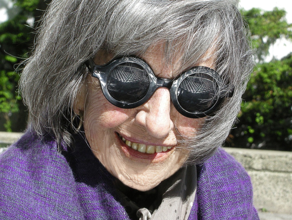BEA KRELOFF - ARTIST, FEMINIST